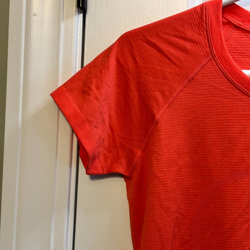 NWT Lululemon Women's Size 8 Swiftly Tech Short Sleeve 2.0 Top - Picture 4 of 10